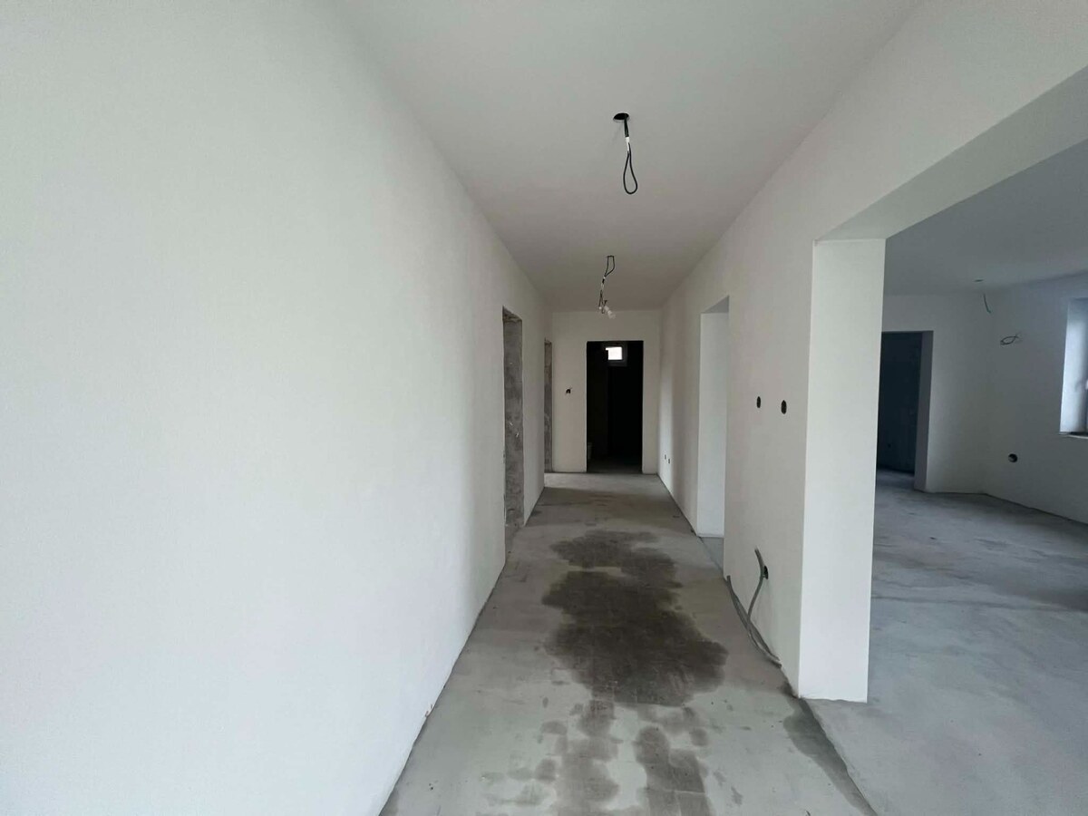 PREDAJ - 3-izbový rodinný dom po kompletnej interiérovej rekonštrukcii — foto 6