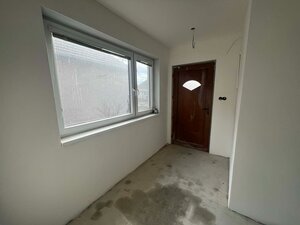 PREDAJ - 3-izbový rodinný dom po kompletnej interiérovej rekonštrukcii — foto 4