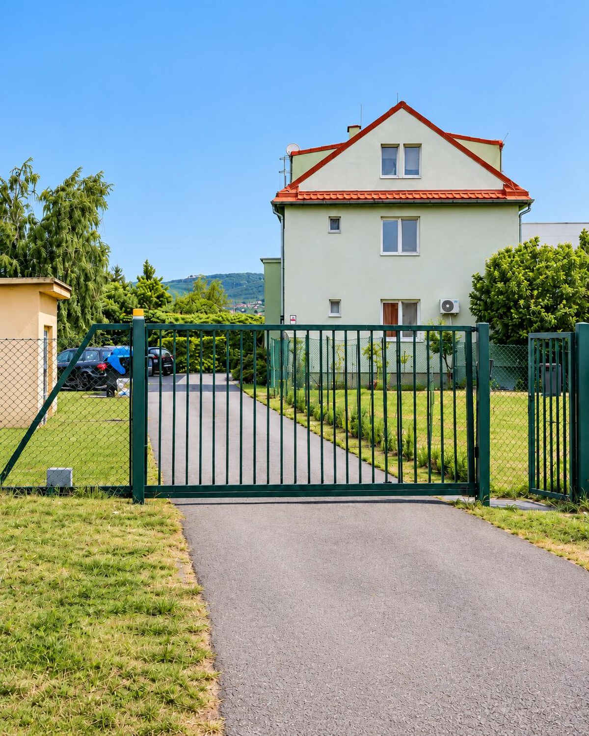 PREDAJ – 3-izbový byt v tehlovom dome so súkromným exteriérom - Nitra — foto 18