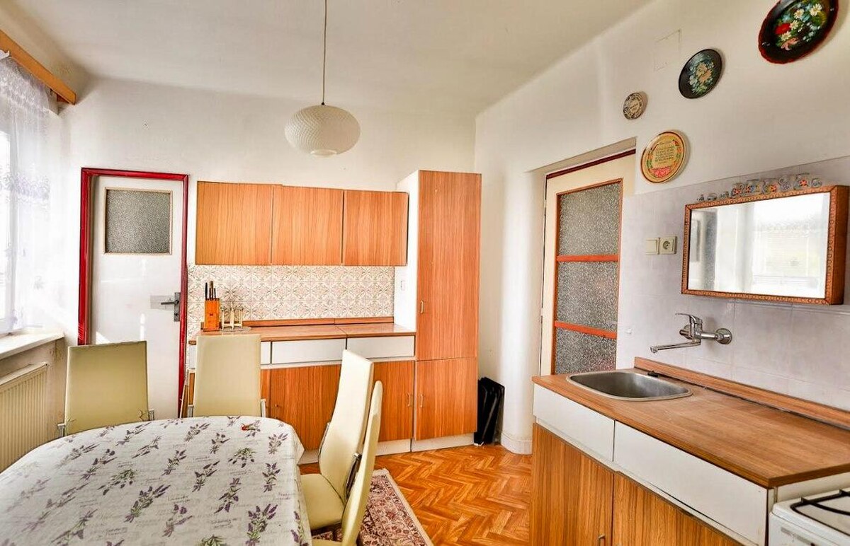 PREDAJ - Rodinný dom s priestranným pozemkom 2266 m² - Veľký Kýr — foto 11
