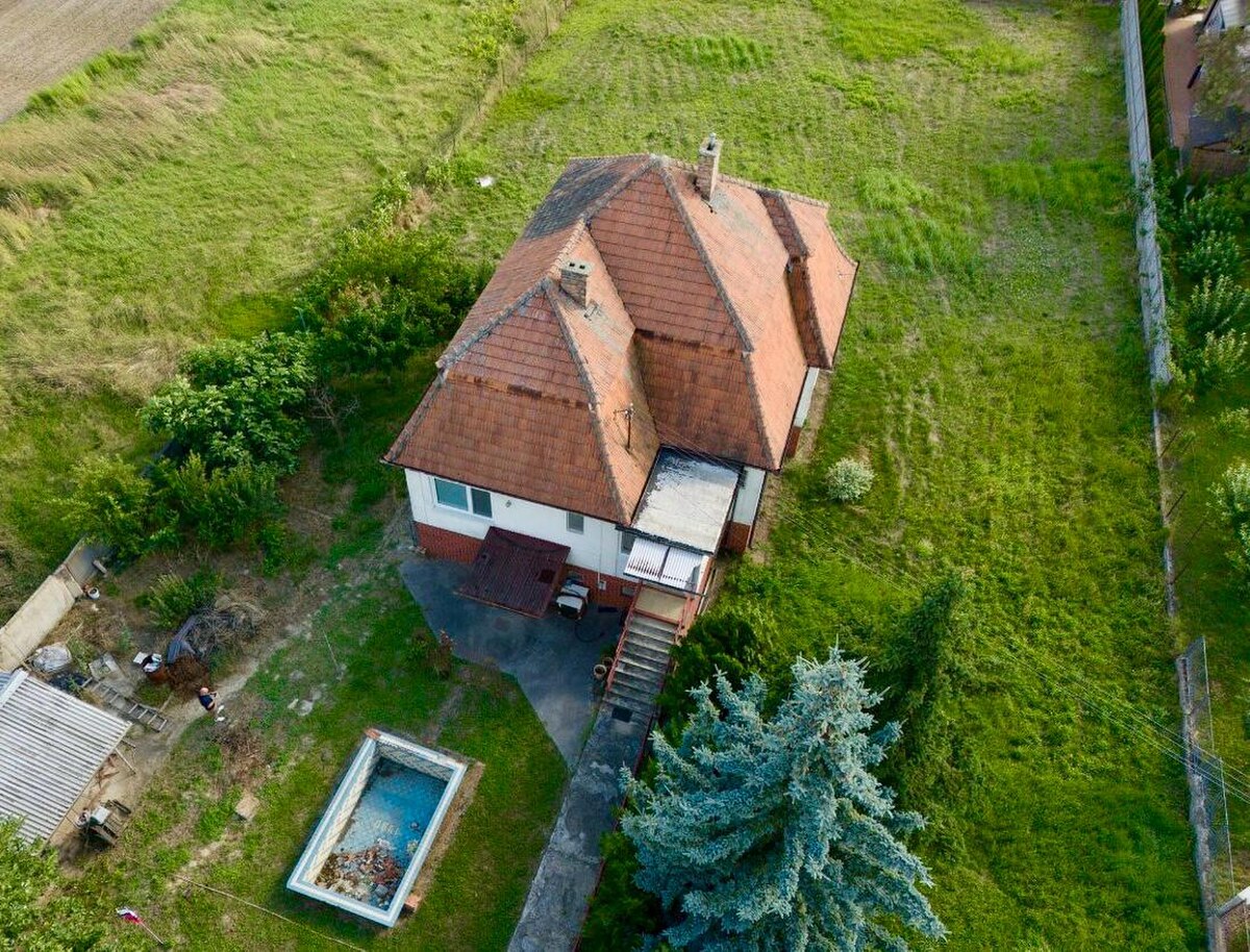 PREDAJ - Rodinný dom s priestranným pozemkom 2266 m² - Veľký Kýr — foto 14