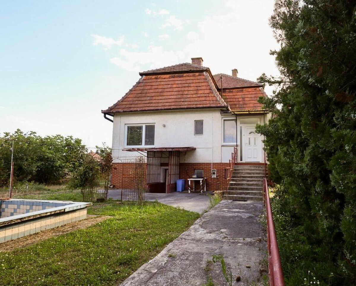 PREDAJ - Rodinný dom s priestranným pozemkom 2266 m² - Veľký Kýr — foto 16