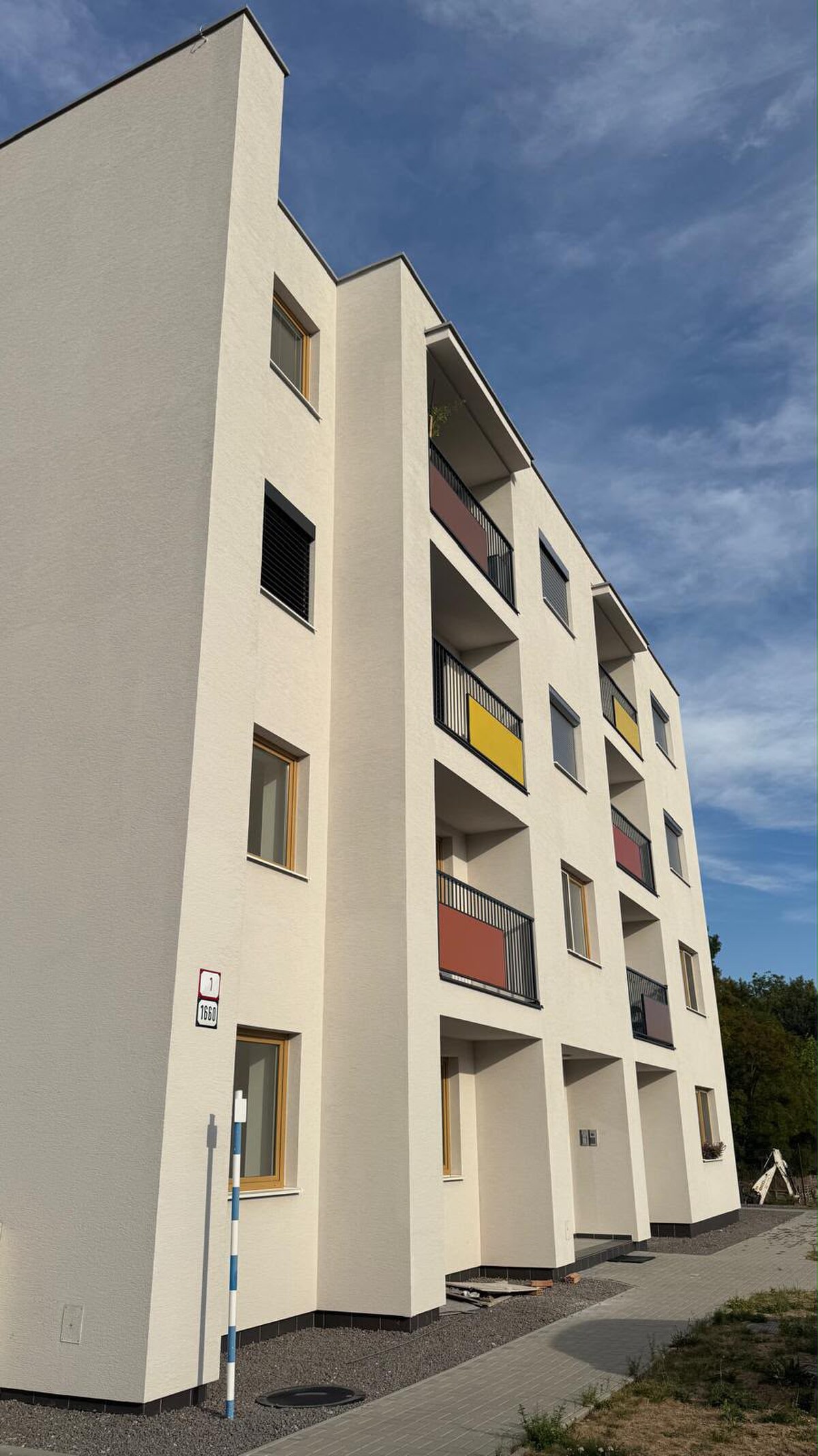 EXKLUZÍVNY PREDAJ - 2-izbový moderný byt s parkovaním - Veľké Zálužie — foto 16