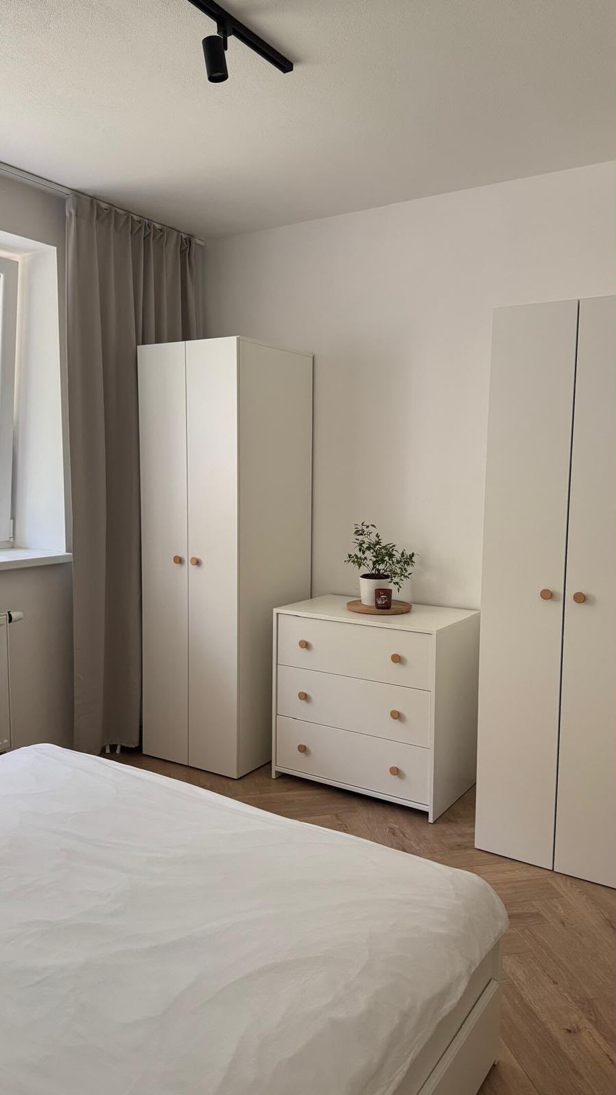 EXKLUZÍVNY PREDAJ - 2-izbový moderný byt s parkovaním - Veľké Zálužie — foto 8