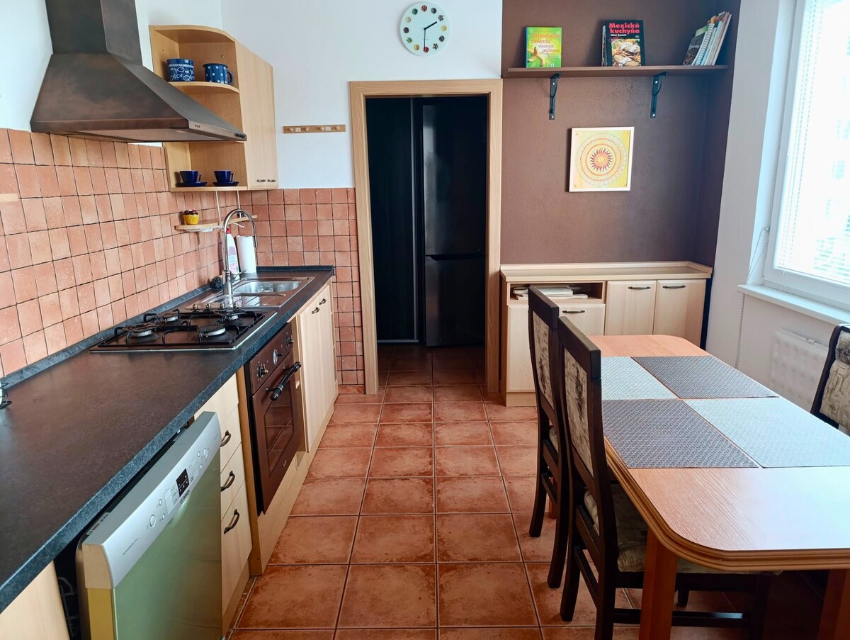 PRENÁJOM - 3-izbový byt vo vyhľadávanej lokalite Chrenová — foto 4