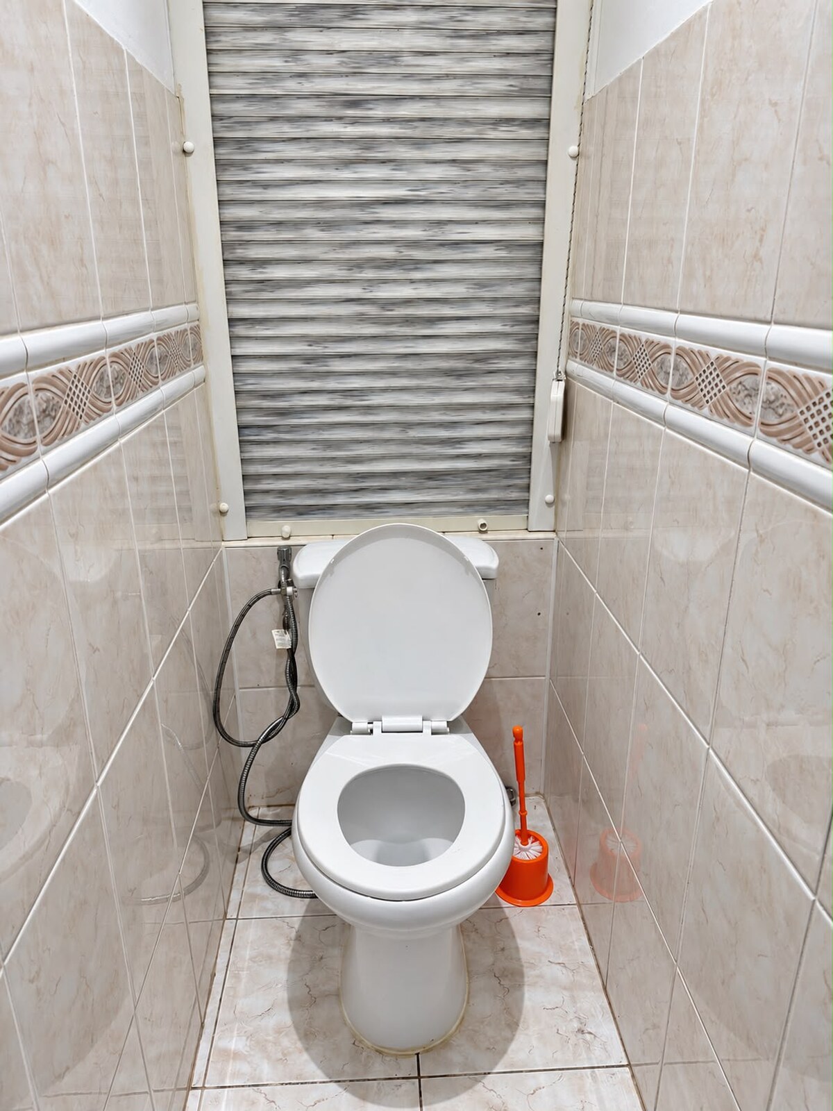 PREDAJ - 1-izbový byt s balkónom do zelene, Bukureštská – Staré Mesto — foto 7