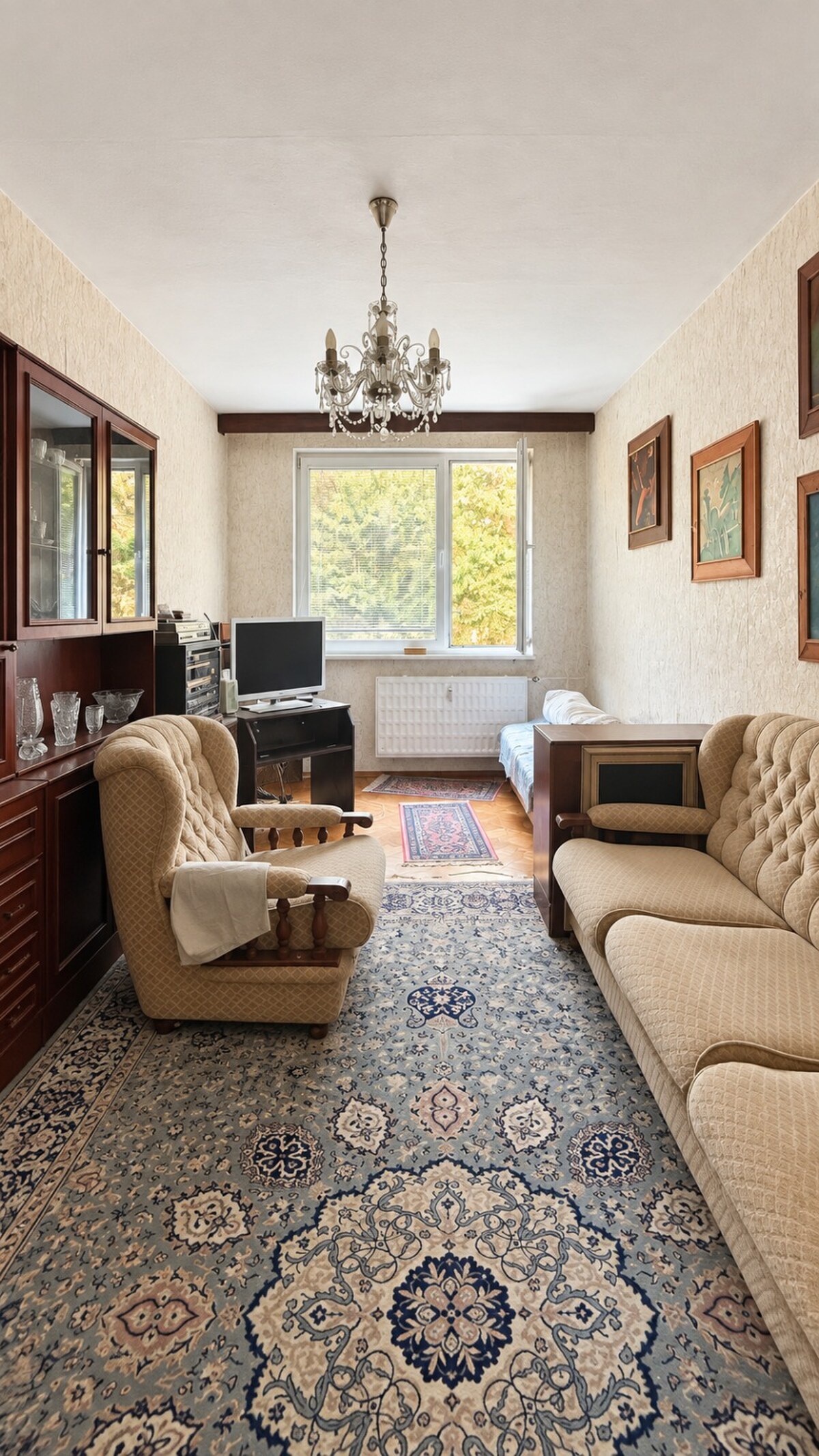 PREDAJ - 2-izbový rozľahlý byt vhodný ako investícia - Petzwalovej ul. — foto 2