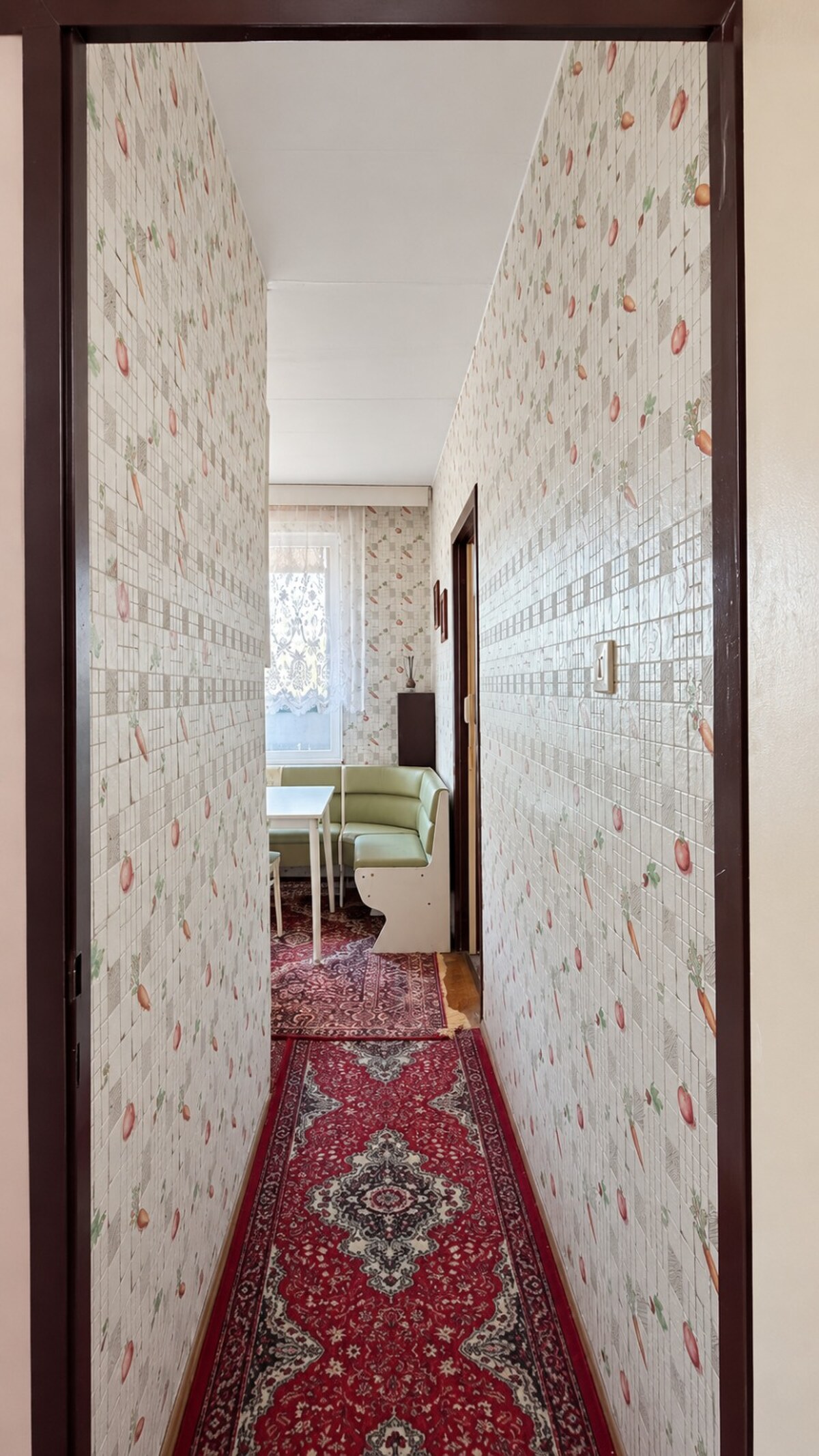 PREDAJ - 2-izbový rozľahlý byt vhodný ako investícia - Petzwalovej ul. — foto 4