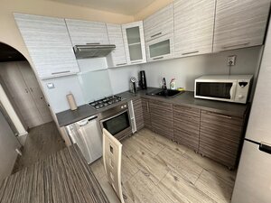 PRENÁJOM - 2-izbový kompletne zariadený byt s balkónom - Klokočina — foto 2