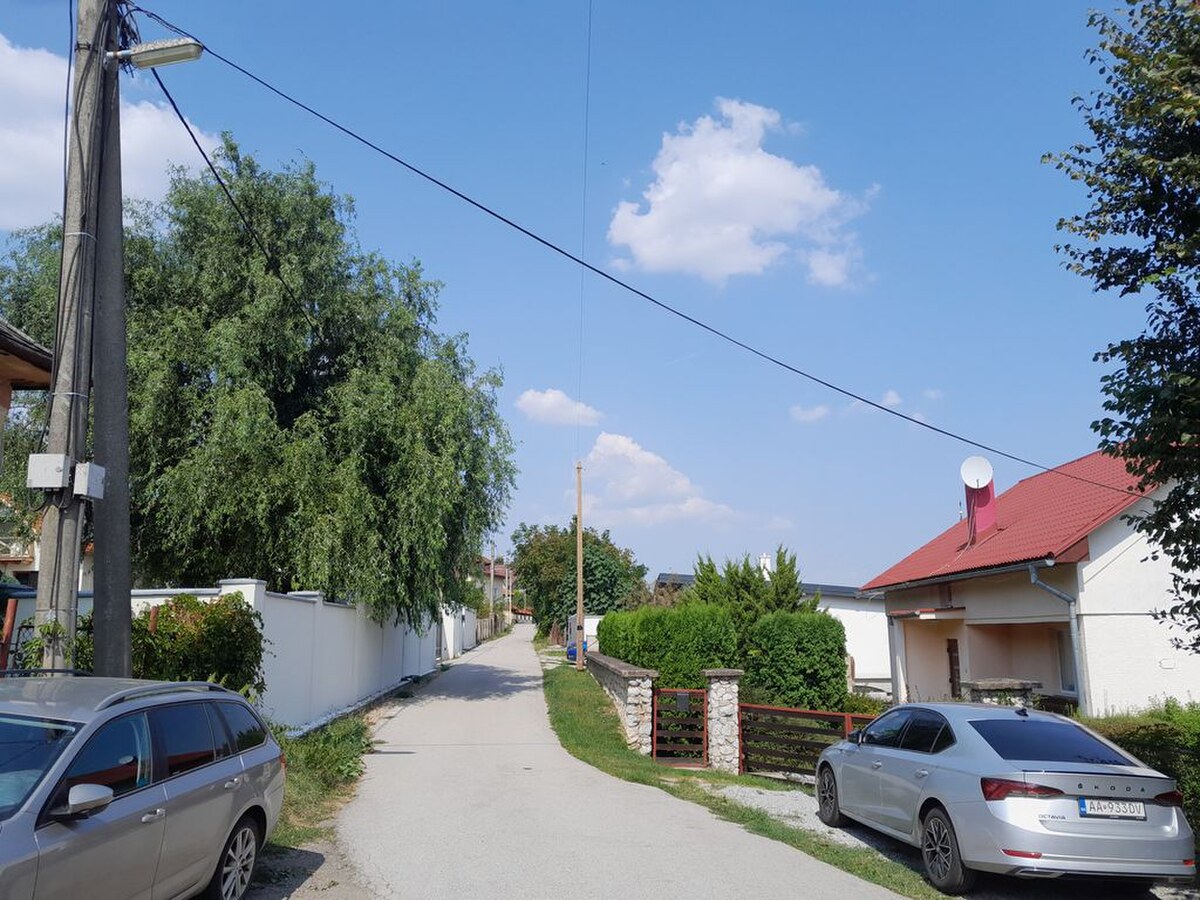Na predaj pozemok s gazdovským domom Gyňov - Košice okolie — foto 9