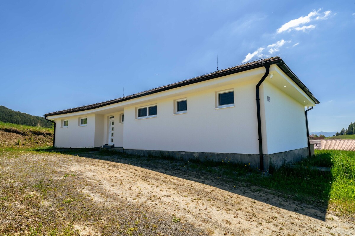 Moderný rodinný dom s terasou  | pozemok 1 600 m2 | Jarabina — foto 18
