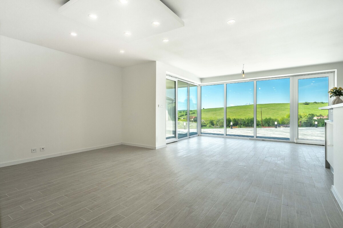 Moderný rodinný dom s terasou  | pozemok 1 600 m2 | Jarabina — foto 4