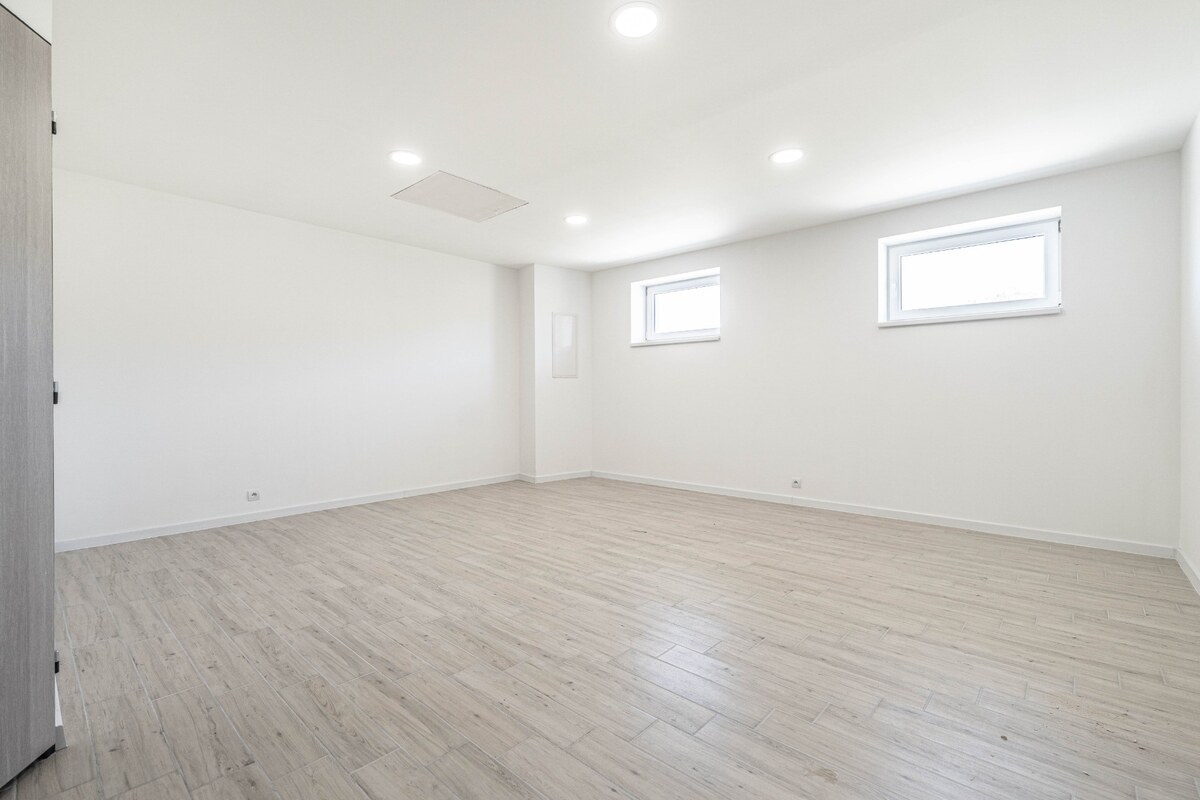 Moderný rodinný dom s terasou  | pozemok 1 600 m2 | Jarabina — foto 9