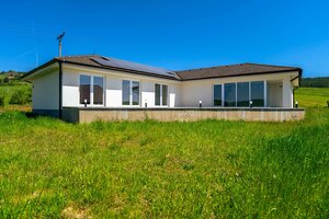 Moderný rodinný dom s terasou  | pozemok 1 600 m2 | Jarabina — foto 16