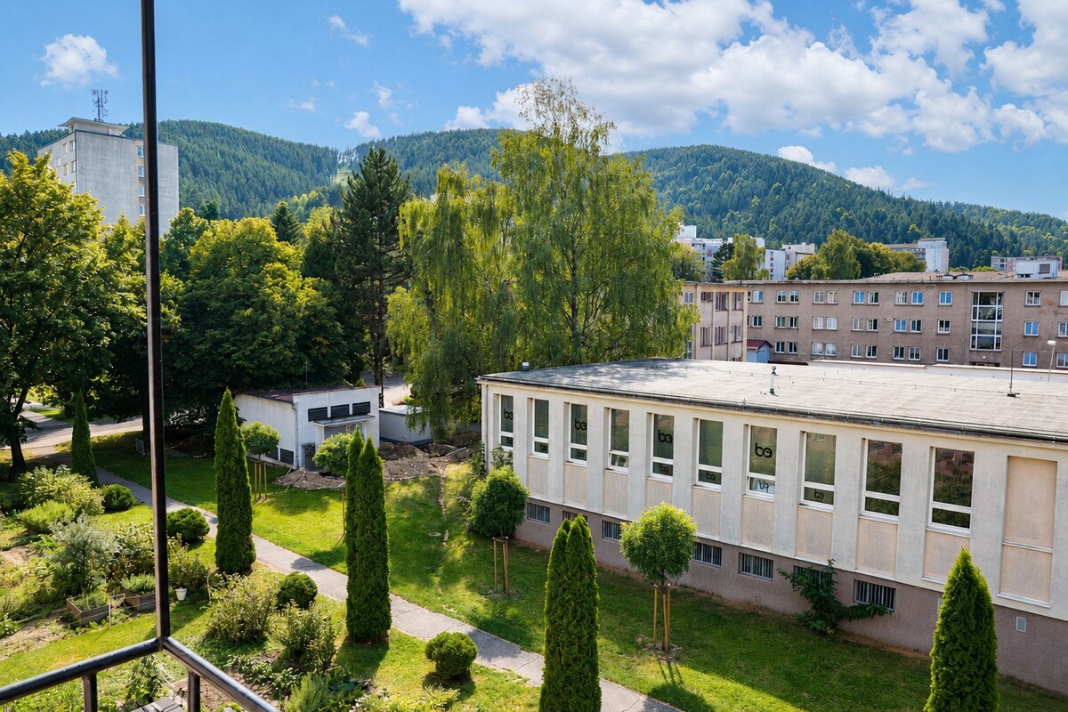 Nadštandartný 3-izbový byt vo Svite s krásnym výhľadom — foto 9