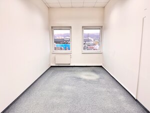 Prenájom kancelárského priestoru 21,6 m2 v priemyselnej zóne v Žiline — foto 1
