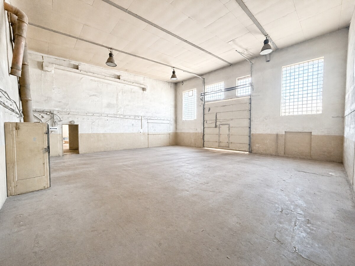Prenájom výrobéhoj alebo skladového priestoru 460 m2 v Žiline — foto 2