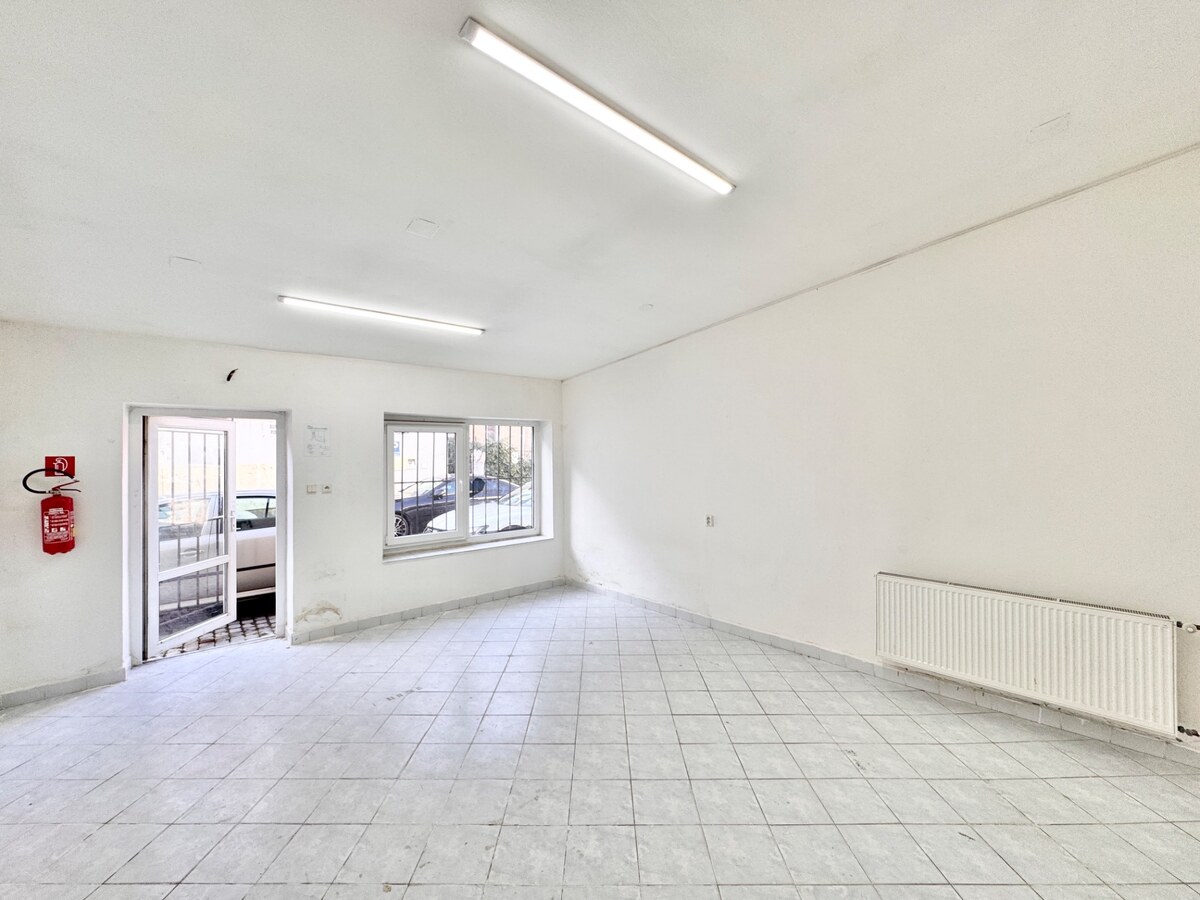 Na prenájom obchodné priestory 76 m2 - dvor z Národnej Žilina Centrum — foto 2