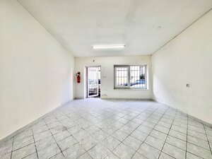 Na prenájom obchodné priestory 76 m2 - dvor z Národnej Žilina Centrum — foto 1
