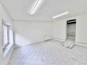 Na prenájom obchodné priestory 76 m2 - dvor z Národnej Žilina Centrum — foto 3