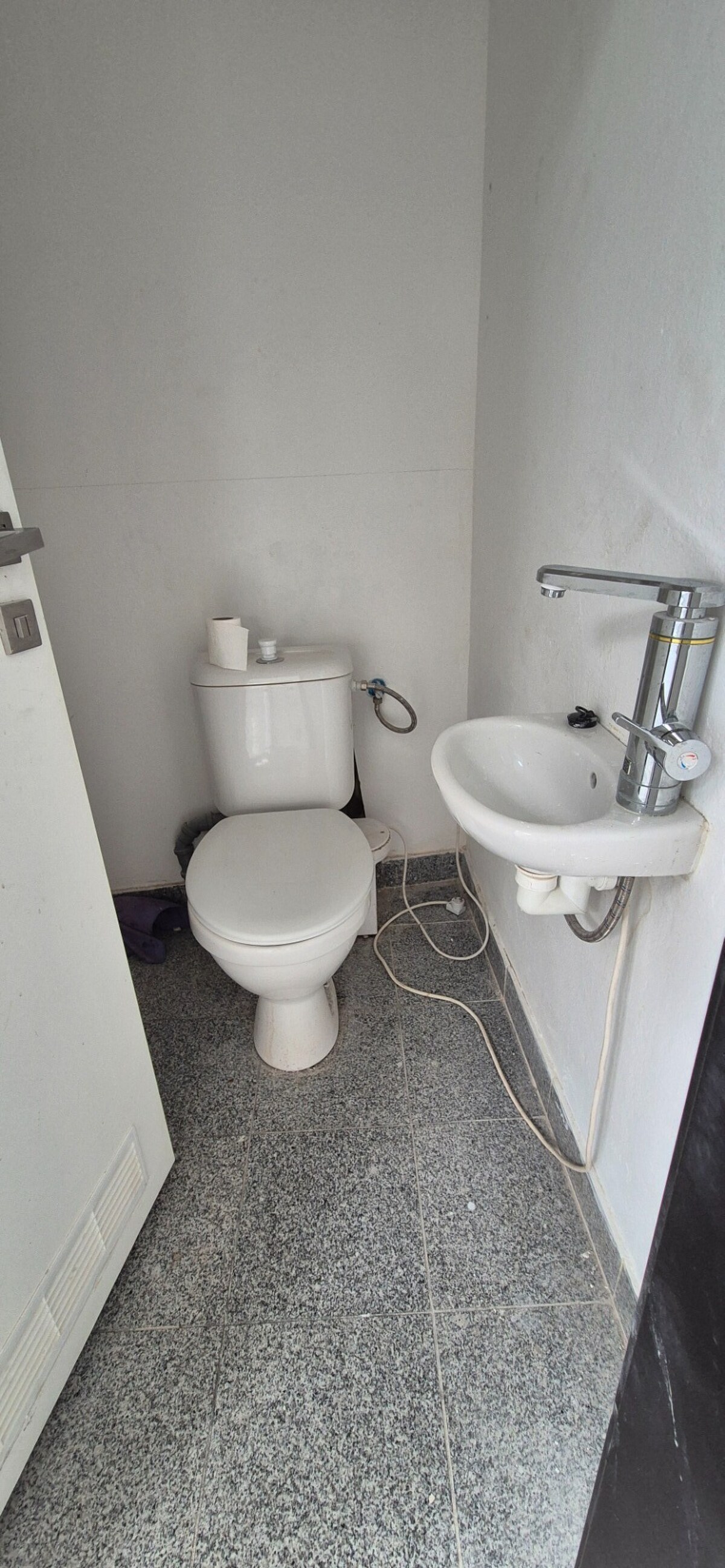 Prenájom : Obchodný priestor 40m2 so vstupom z pasáže na Národnej ul. — foto 5