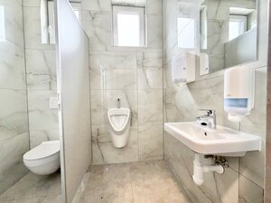 Moderné kancelárske priestory 178 m2 na prenájom v Tepličke nad Váhom — foto 8