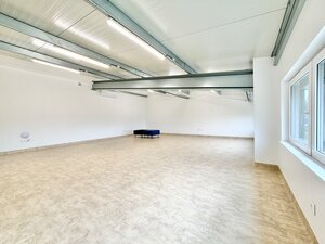 Moderné kancelárske priestory 178 m2 na prenájom v Tepličke nad Váhom — foto 9