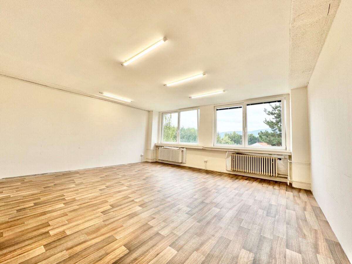 Ponúkame na prenájom kanceláriu 36 m2 - ul. Vysokoškolákov Žilina — foto 2