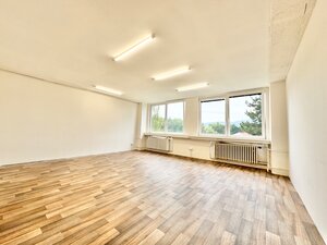 Ponúkame na prenájom kanceláriu 36 m2 - ul. Vysokoškolákov Žilina — foto 2