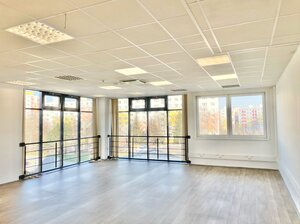 Na prenájom kancelárske priestory 1603 m2 v Living centre v Žiline — foto 2