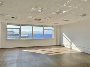 Na prenájom kancelárske priestory 1603 m2 v Living centre v Žiline — foto 5