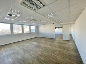 Na prenájom kancelárske priestory 1603 m2 v Living centre v Žiline — foto 7