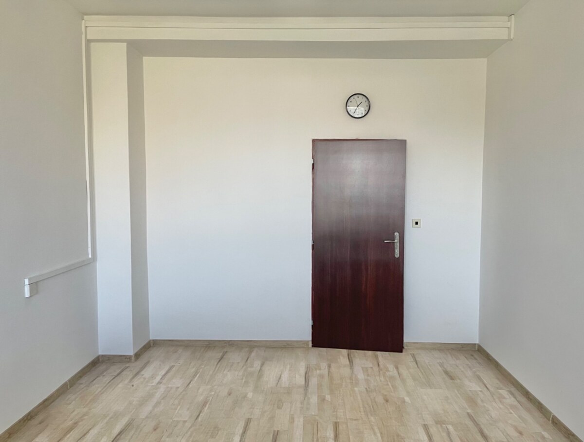 Dáme do prenájmu kanceláriu 22,5 m2  Bytčická cesta  Žilina — foto 2