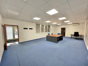 Prenájom kancelárske priestory 220 m2 s parkovaním v centre Žiliny — foto 1
