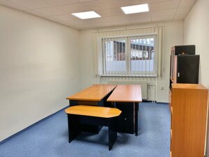 Prenájom kancelárske priestory 220 m2 s parkovaním v centre Žiliny — foto 7