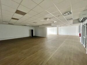 Na prenájom kancelárske priestory 200 m2 v Living centre v Žiline — foto 4