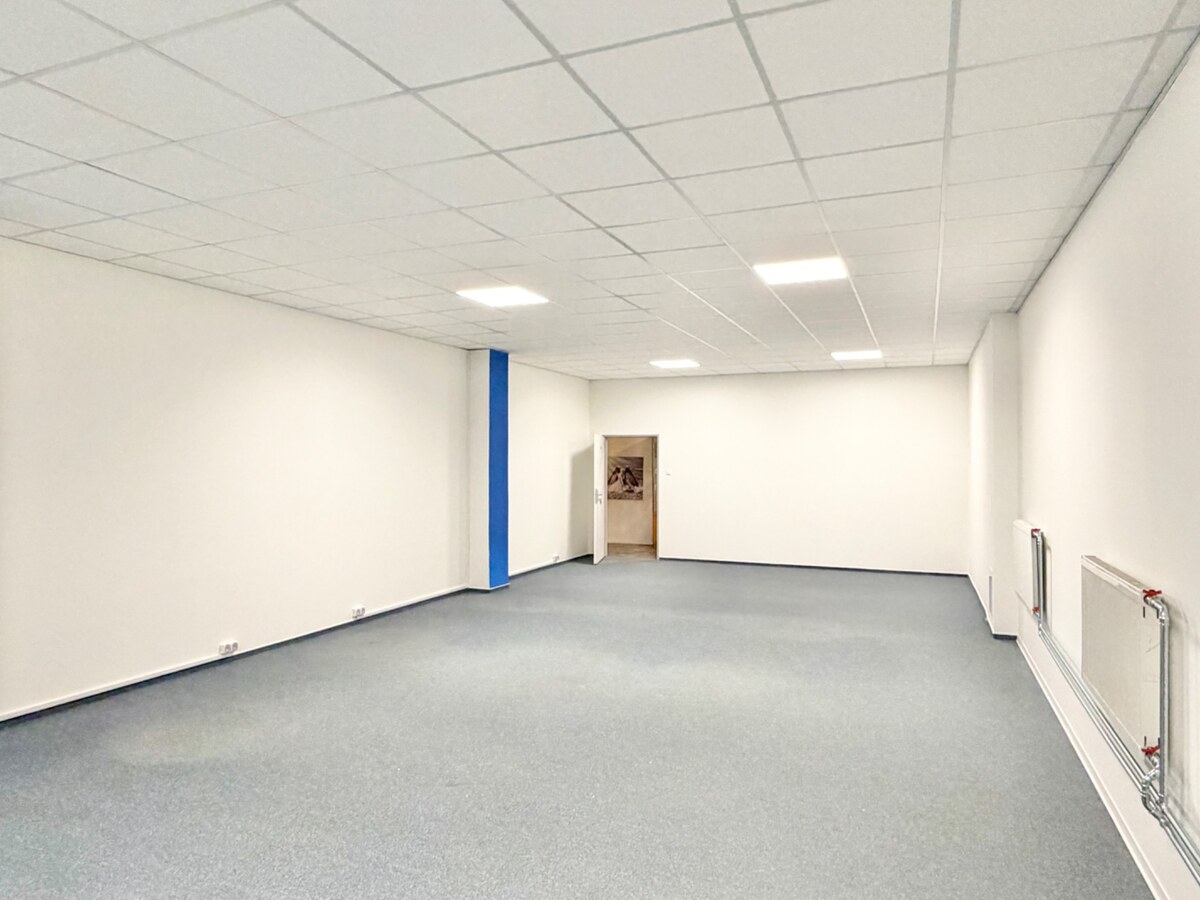 Ponúkame na prenájom obchodné priestory s rozlohou 108 m2 - Žilina — foto 7