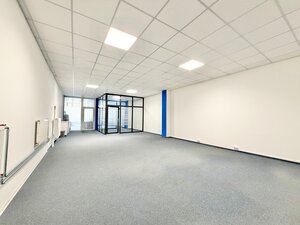 Ponúkame na prenájom obchodné priestory s rozlohou 108 m2 - Žilina — foto 3