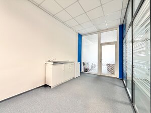 Ponúkame na prenájom obchodné priestory s rozlohou 108 m2 - Žilina — foto 5