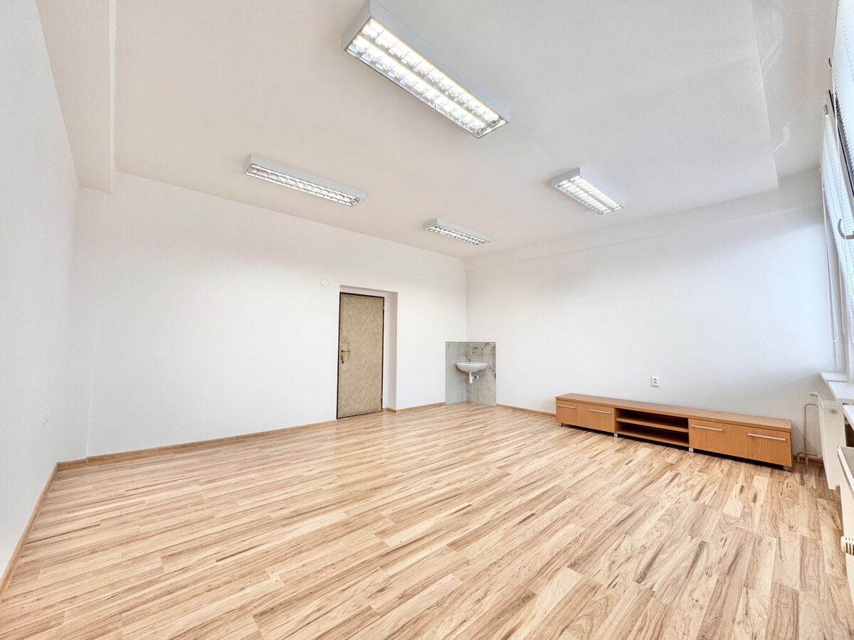 Na prenájom kancelársky priestor 29 m2 v priemyselnej zóne v Žiline — foto 3