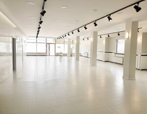 Prenájom - obchodný priestor 250 m2 najfrekventovanejšia ulica Žiliny — foto 5
