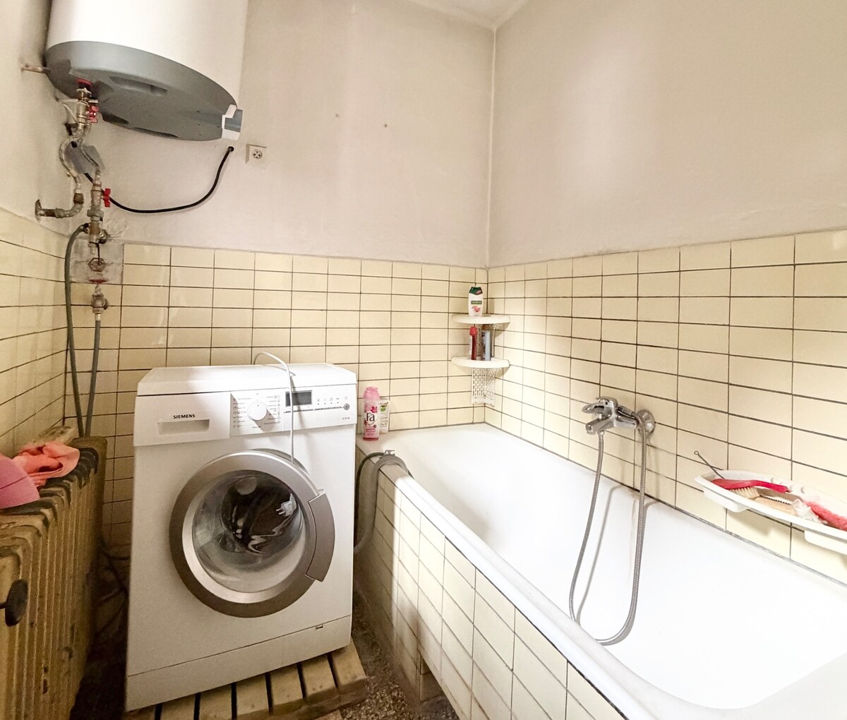 Priestranný rodinný dom v Rudne s veľkým potenciálom — foto 15
