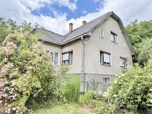 Priestranný rodinný dom v Rudne s veľkým potenciálom — foto 3