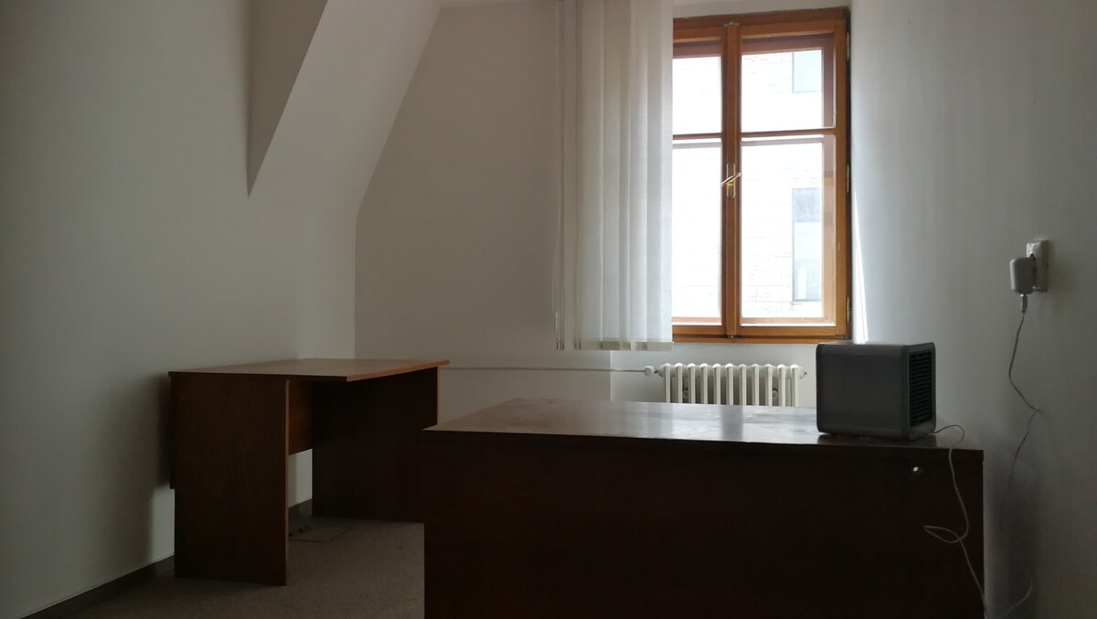 Prenájom: Kancelária v centre mesta 14m2+13m2 — foto 2