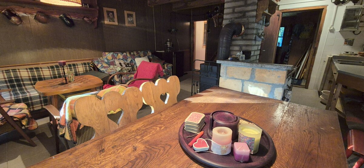 Predaj: Romantická rekreačná chata uprostred lesa vo Varíne (MO) — foto 8