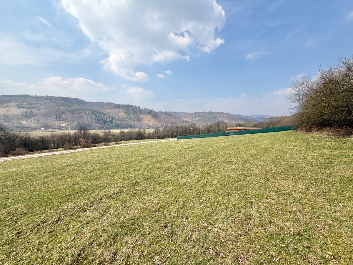 Jedinečná ponuka predaja pozemku na výstavbu v Povine — foto 3