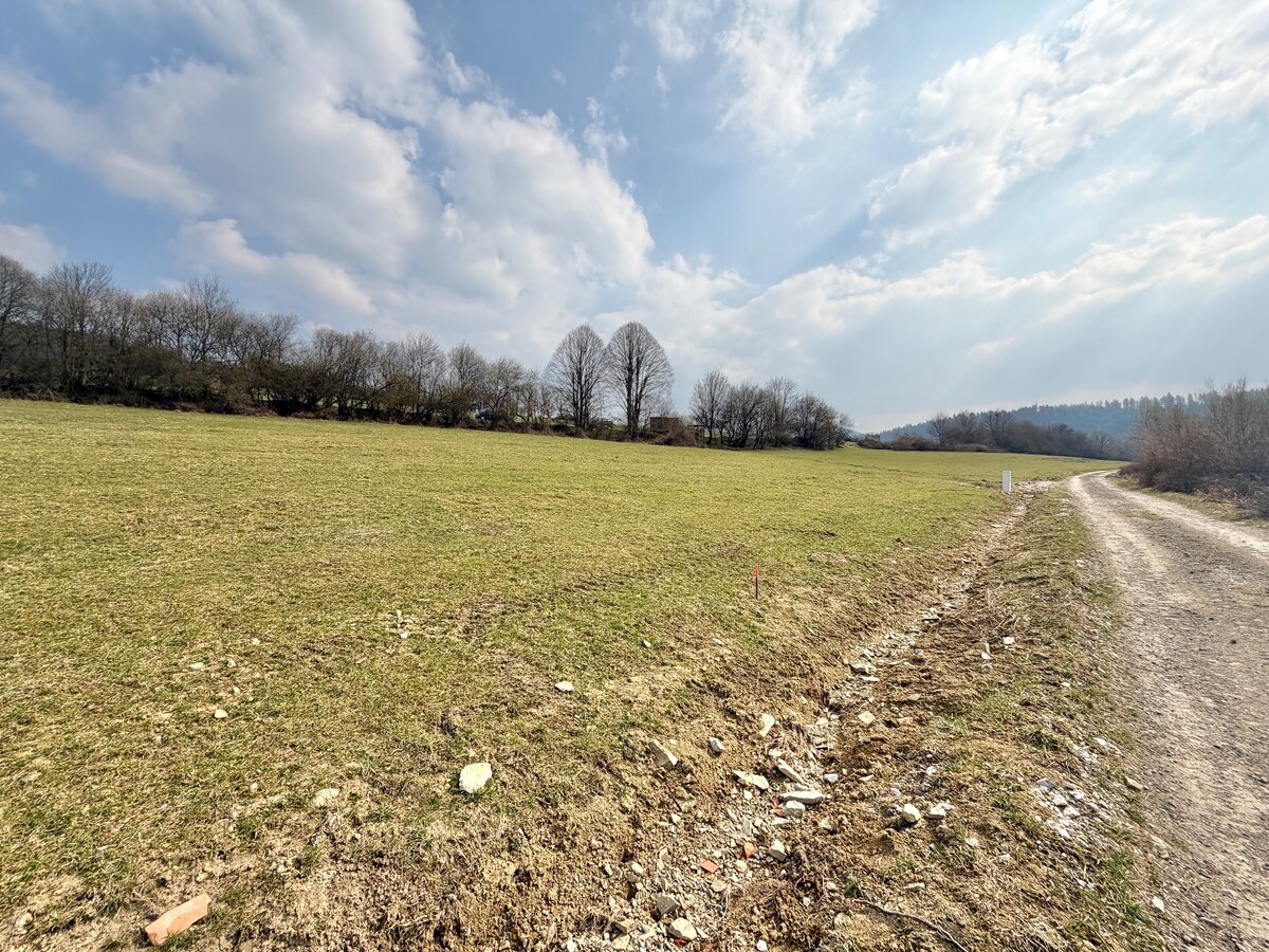 Jedinečná ponuka predaja pozemku na výstavbu v Povine — foto 4