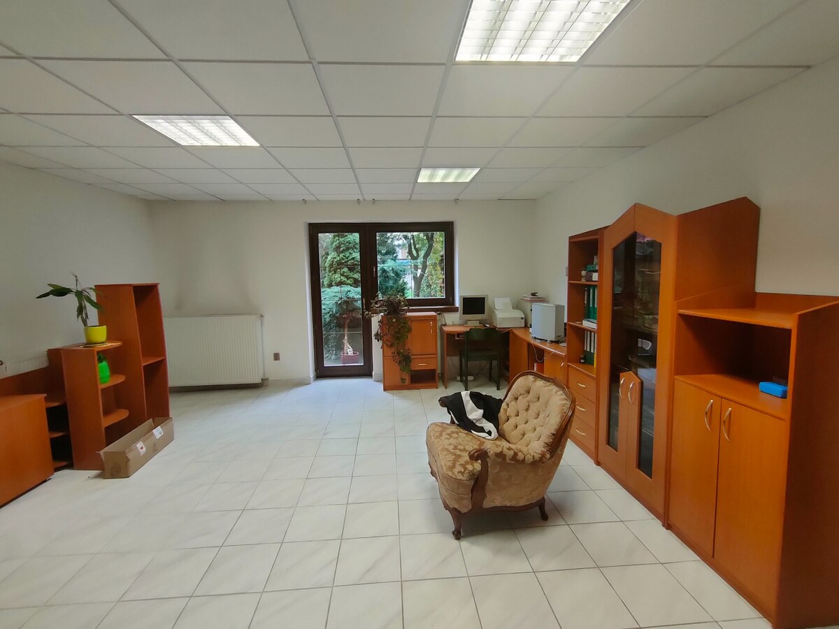 Predaj: Výnimočný dom na bývanie aj podnikanie v KNM (MO) — foto 18