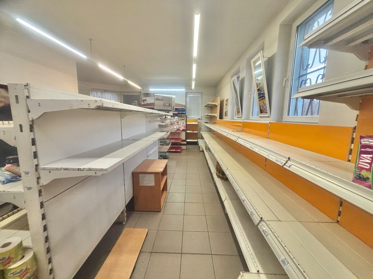 Predaj budovy na podnikanie- bývalý obchodný priestor v Čadci (MO) — foto 6