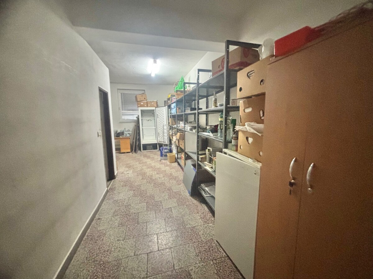 Predaj budovy na podnikanie- bývalý obchodný priestor v Čadci (MO) — foto 8